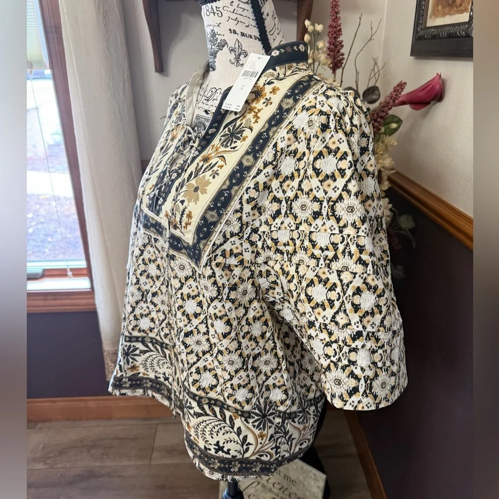 ✨NWT - By Anthropologie Black Motif Pleated Puff Sleeve Blouse✨ - Picture 7 of 12